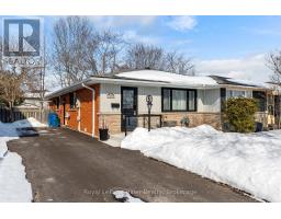 248 REDFORD CRESCENT - 1