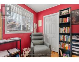 248 REDFORD CRESCENT - 18