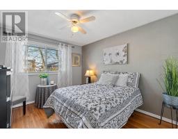 248 REDFORD CRESCENT - 21