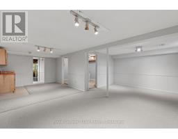 248 REDFORD CRESCENT - 30