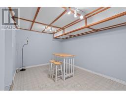 248 REDFORD CRESCENT - 33