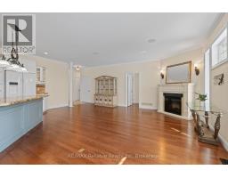 11 OAKWOOD LINKS LANE - 13