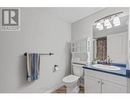 11 OAKWOOD LINKS LANE - 30