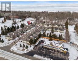 11 OAKWOOD LINKS LANE - 40