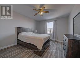 1014 - 1100 COURTLAND AVENUE E - 6