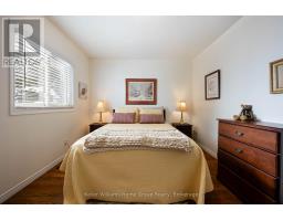 550 MAPLE AVENUE N - 22