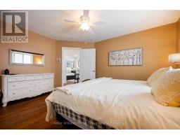 550 MAPLE AVENUE N - 25