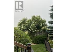 550 MAPLE AVENUE N - 34