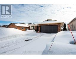 550 MAPLE AVENUE N - 45