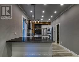 71 BRISCOE STREET E - 3