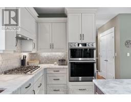 4 FAWN CREEK LANE - 10