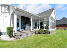 4 FAWN CREEK LANE - 33