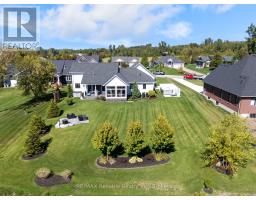 4 FAWN CREEK LANE - 41