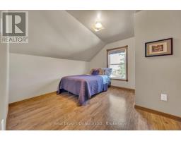 690 WALLACE AVENUE S - 30