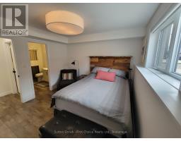 5 - 3205 VIVIAN LINE 37 - 13