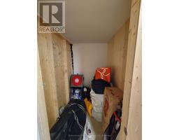 5 - 3205 VIVIAN LINE 37 - 21