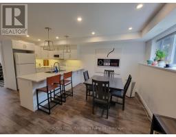 5 - 3205 VIVIAN LINE 37 - 7