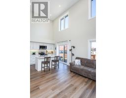 UNIT No.5 - 3202 LINE 37 VIVIAN LANE - 16