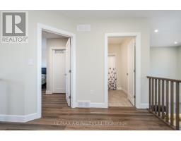 UNIT No.5 - 3202 LINE 37 VIVIAN LANE - 28