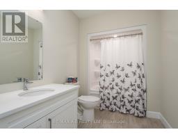 UNIT No.5 - 3202 LINE 37 VIVIAN LANE - 32