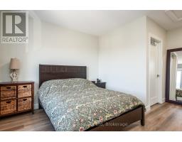 UNIT No.5 - 3202 LINE 37 VIVIAN LANE - 34