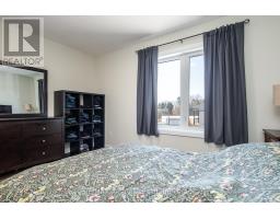 UNIT No.5 - 3202 LINE 37 VIVIAN LANE - 35