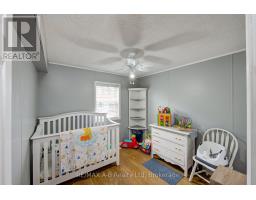 933 - 316489 31ST LINE - 16