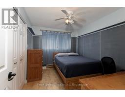 720 SPORTS DRIVE - 18