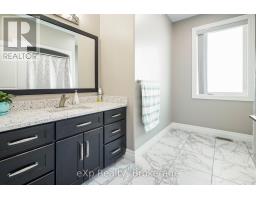 4467 PERTH LINE 72 - 27