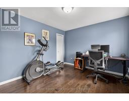 42 FRESHMEADOW WAY - 30