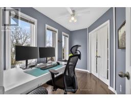 42 FRESHMEADOW WAY - 32