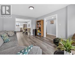 42 FRESHMEADOW WAY - 6