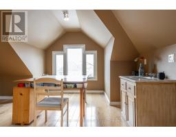 136 BRUNSWICK STREET - 27