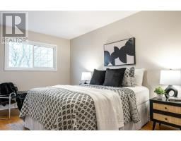 316 ELGIN CRESCENT - 12