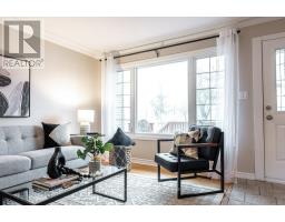 316 ELGIN CRESCENT - 3