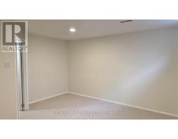 86 FREELAND DRIVE - 41