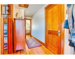 10 CENTRE STREET - 18