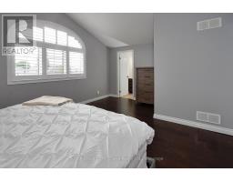 293 HUCK CRESCENT - 22