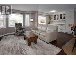 293 HUCK CRESCENT - 9