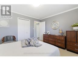 10 BROOKSIDE CRESCENT - 12