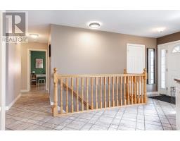 82 GREGORY CRESCENT - 17