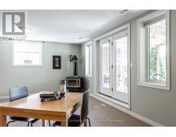 82 GREGORY CRESCENT - 38