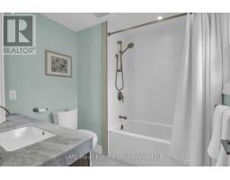 320 TATLOCK DRIVE - 33