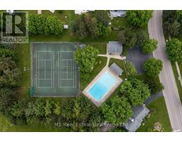 320 TATLOCK DRIVE - 46