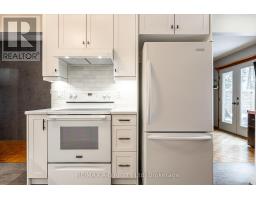 35 SPARLING CRESCENT - 11