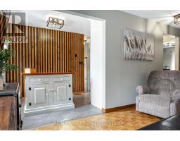 35 SPARLING CRESCENT - 14