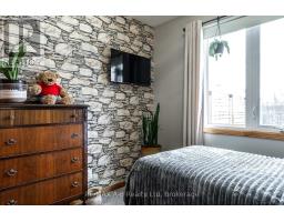 35 SPARLING CRESCENT - 25