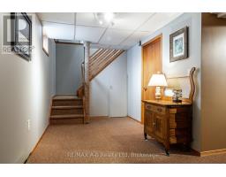 35 SPARLING CRESCENT - 27