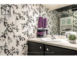 35 SPARLING CRESCENT - 34