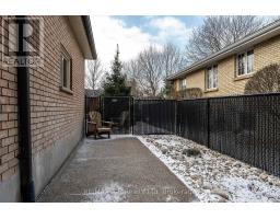 35 SPARLING CRESCENT - 36